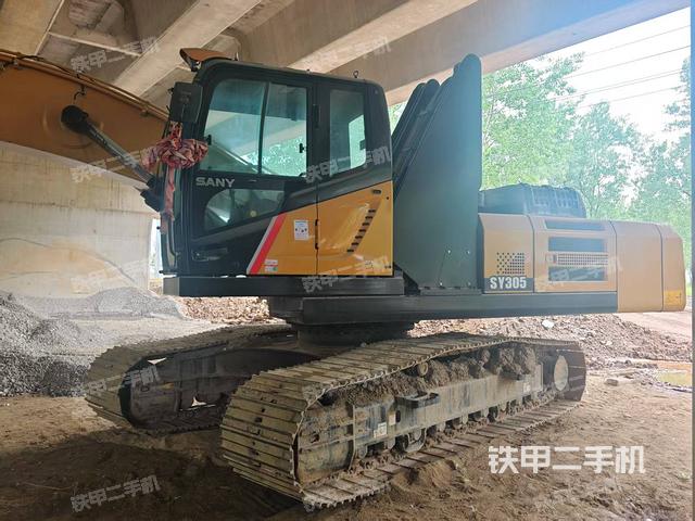 三一重工SY245H挖掘機