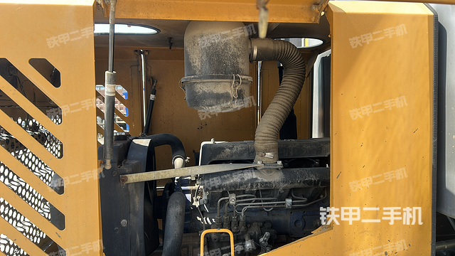 發(fā)動機左側(cè)（整機外觀及大件）