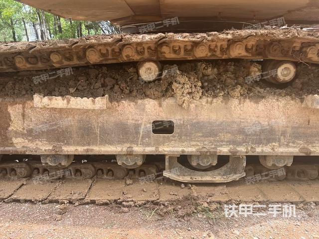 左側行走馬達蓋板(行走機構) 左側行走馬達蓋板(行走機構)