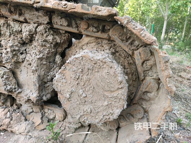 左驱动轮(行走机构) 左驱动轮(行走机构)