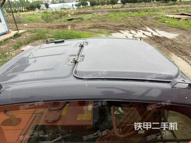 頂棚整體(駕駛室部分) 頂棚整體(駕駛室部分)