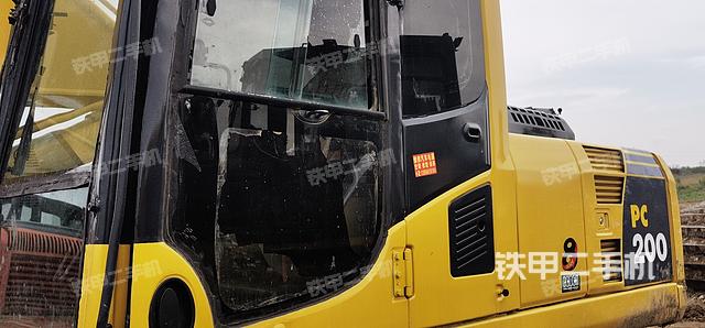 驾驶室整体（整机外观）