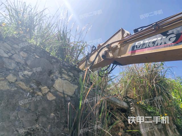 小臂整體左后(工作和回轉(zhuǎn)裝置) 小臂整體左后(工作和回轉(zhuǎn)裝置)