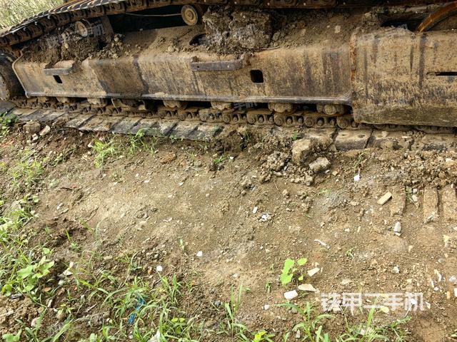 左侧履带整体 (行走机构) 左侧履带整体 (行走机构)