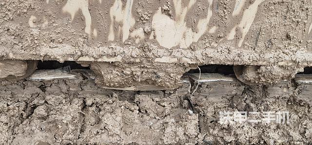 单侧履带整体（整机外观）