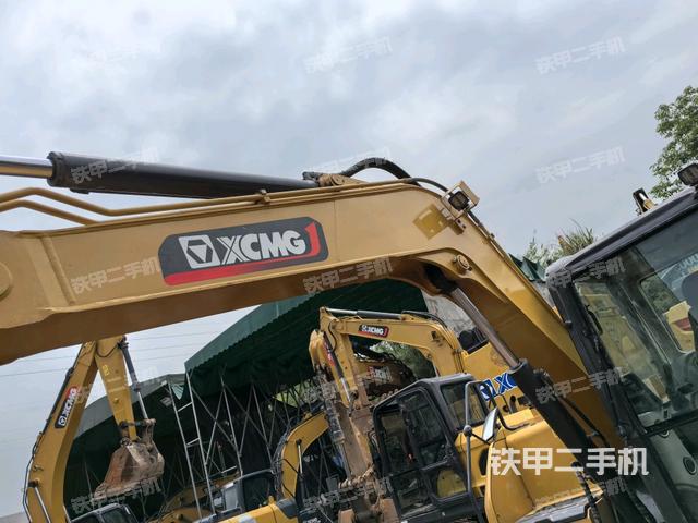 小臂整體左后(工作和回轉(zhuǎn)裝置) 小臂整體左后(工作和回轉(zhuǎn)裝置)