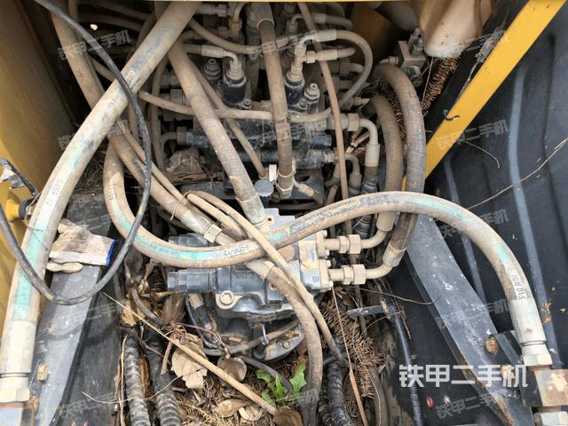 駕駛室頂部俯視(上車部件) 駕駛室頂部俯視(上車部件)