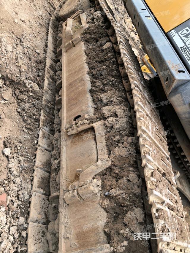 右驱动轮(行走机构) 右驱动轮(行走机构)