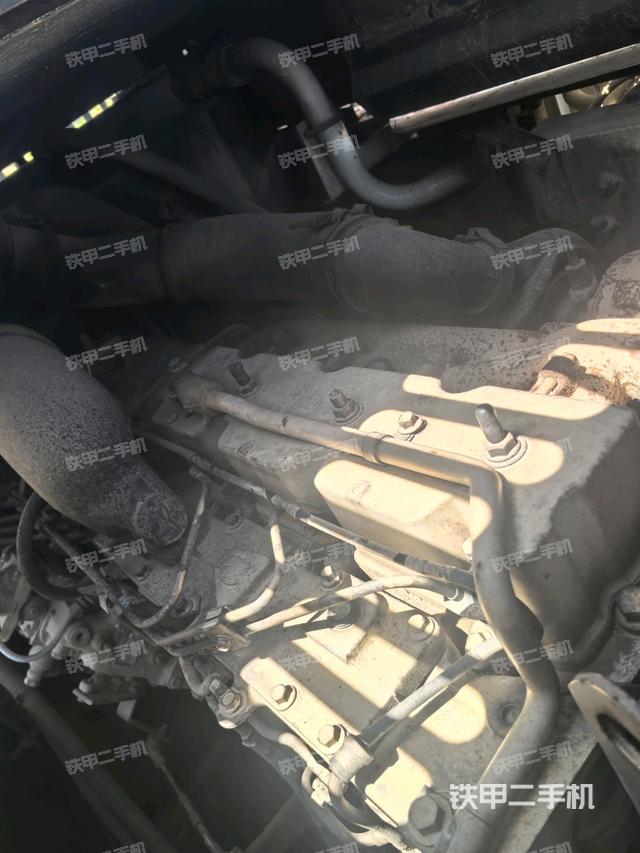 发动机整体俯视(整机外观) 发动机整体俯视(整机外观)