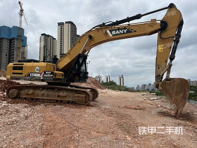 右前45(整機(jī)外觀) 右前45(整機(jī)外觀)