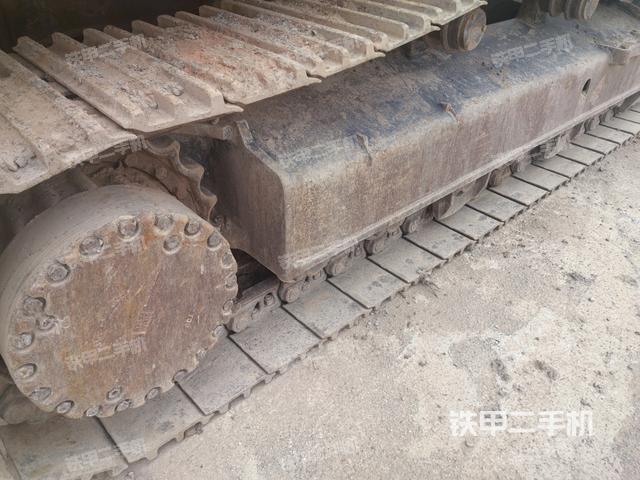 單側履帶整體(整機外觀) 單側履帶整體(整機外觀)