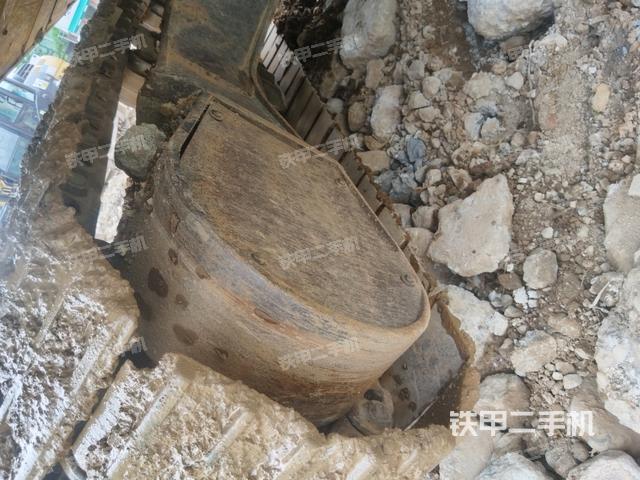 左側行走馬達蓋板(行走機構) 左側行走馬達蓋板(行走機構)