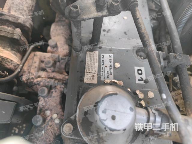 发动机室(上车部件) 发动机室(上车部件)