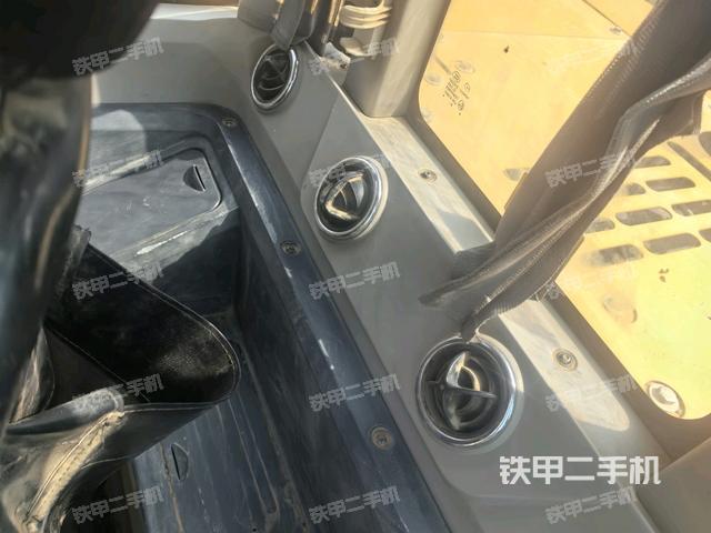 后窗玻璃角標(biāo)(駕駛室部分) 后窗玻璃角標(biāo)(駕駛室部分)
