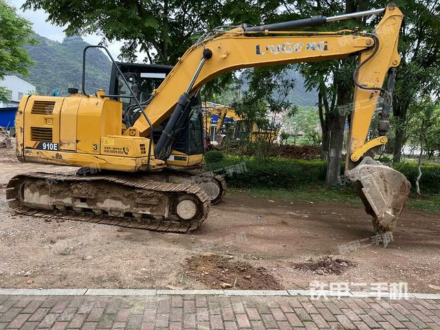 右前45(整机外观) 右前45(整机外观)