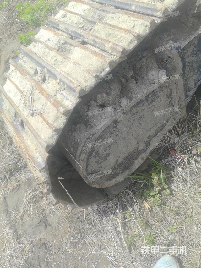 左侧行走马达盖板(行走机构) 左侧行走马达盖板(行走机构)