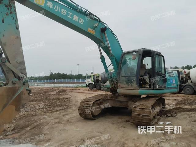整機(jī)右后45°(整機(jī)外觀) 整機(jī)右后45°(整機(jī)外觀)