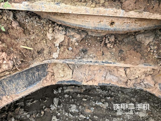 大臂根部 斜视(工作和回转装置) 大臂根部 斜视(工作和回转装置)