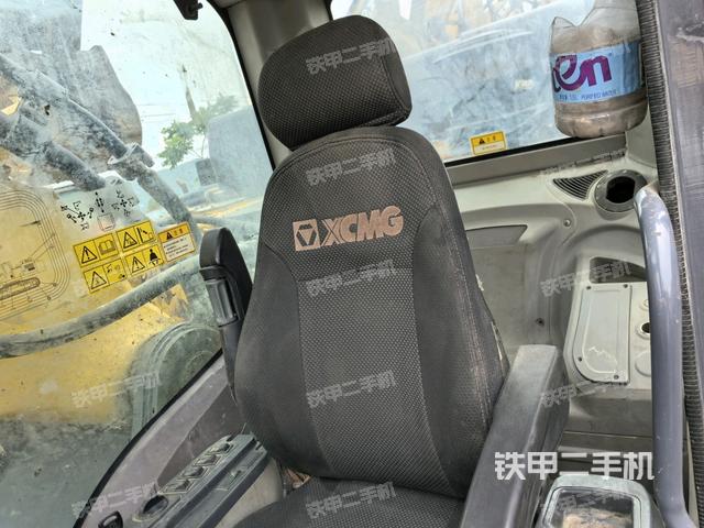 后窗玻璃角标(驾驶室部分) 后窗玻璃角标(驾驶室部分)