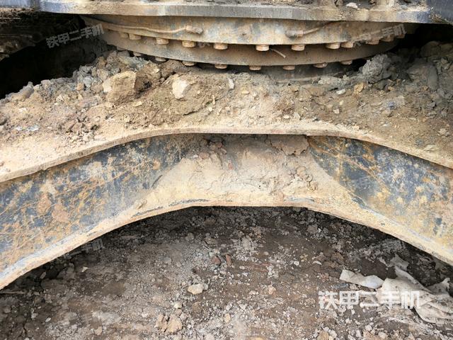 大臂根部 斜视(工作和回转装置) 大臂根部 斜视(工作和回转装置)