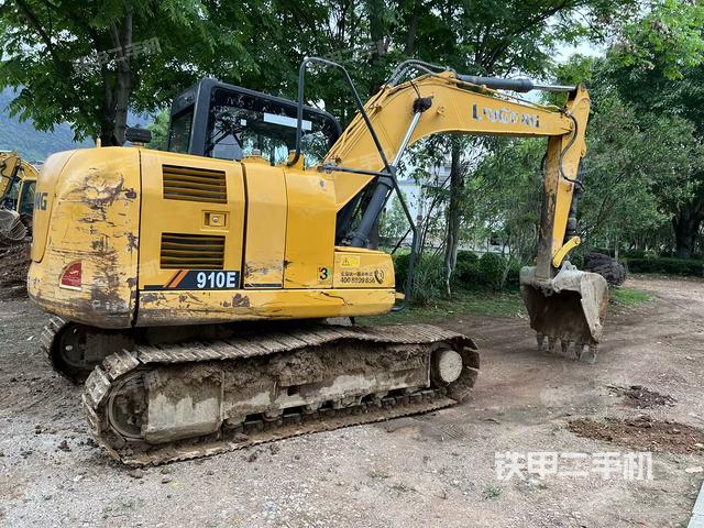 右后45(整机外观) 右后45(整机外观)