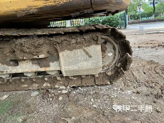 右导向轮(行走机构) 右导向轮(行走机构)