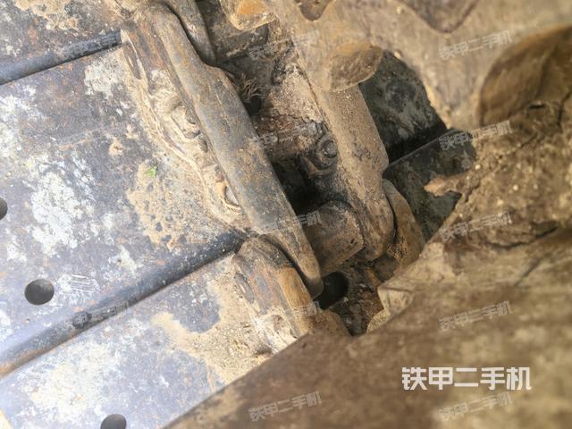 左側(cè)行走馬達(dá)蓋板(行走機(jī)構(gòu)) 左側(cè)行走馬達(dá)蓋板(行走機(jī)構(gòu))