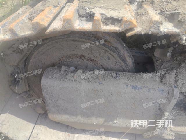 右导向轮(行走机构) 右导向轮(行走机构)