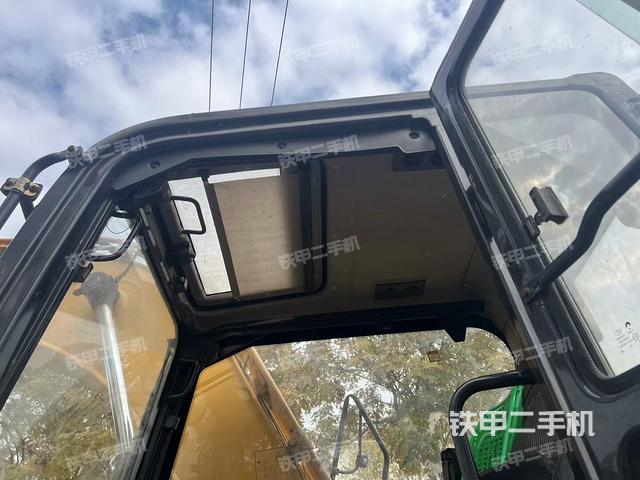 后窗玻璃角标(驾驶室部分) 后窗玻璃角标(驾驶室部分)