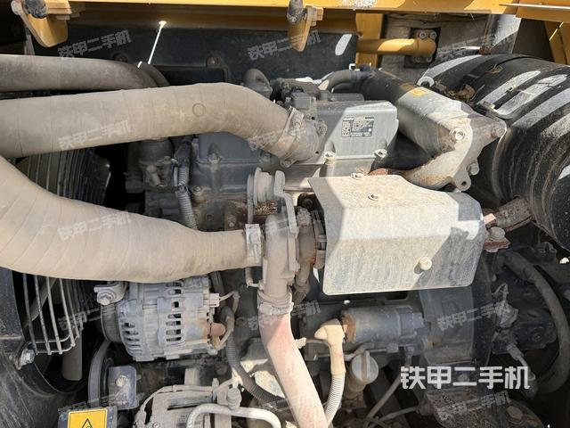 發(fā)動(dòng)機(jī)整體俯視(整機(jī)外觀) 發(fā)動(dòng)機(jī)整體俯視(整機(jī)外觀)