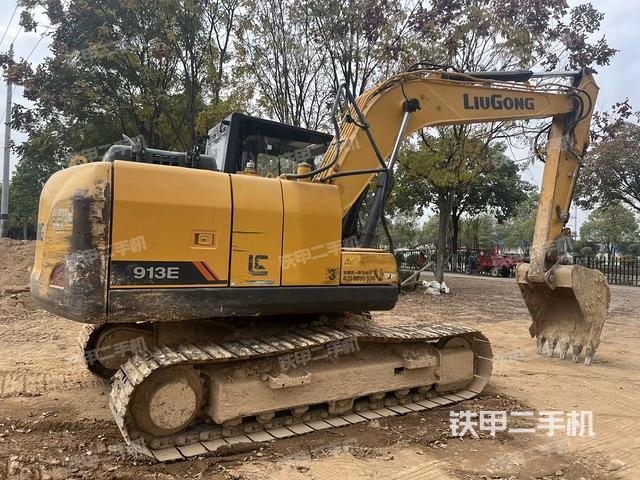 右后45(整机外观) 右后45(整机外观)