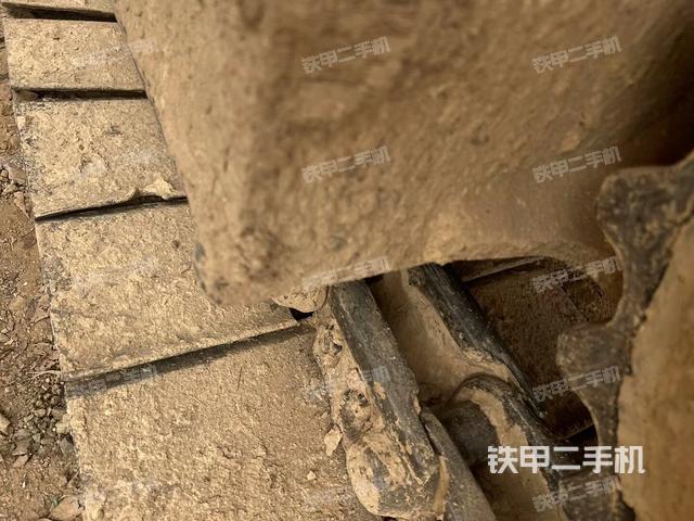 右导向轮(行走机构) 右导向轮(行走机构)