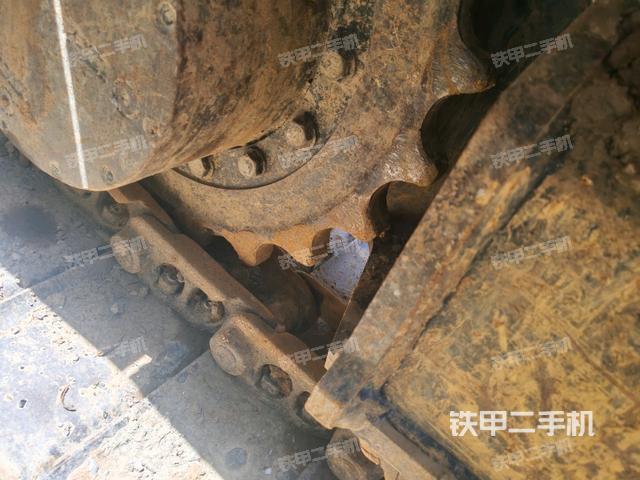 右側(cè)行走馬達蓋板(行走機構(gòu)) 右側(cè)行走馬達蓋板(行走機構(gòu))
