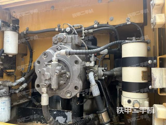 液壓泵室(大件艙室) 液壓泵室(大件艙室)