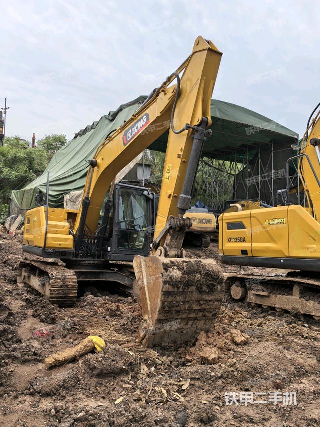 右前45(整機(jī)外觀) 右前45(整機(jī)外觀)