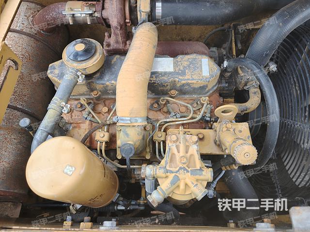 發(fā)動機整體俯視(整機外觀) 發(fā)動機整體俯視(整機外觀)