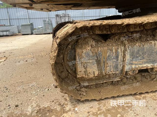 右側履帶整體(行走機構) 右側履帶整體(行走機構)