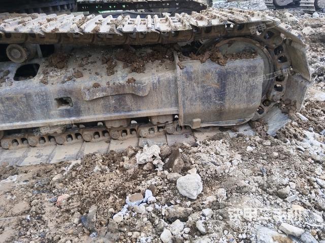 右導向輪(行走機構) 右導向輪(行走機構)