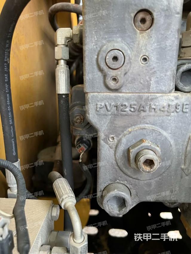 液压泵斜45 右(大件舱室) 液压泵斜45 右(大件舱室)