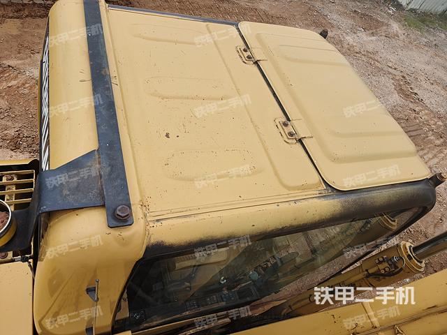 駕駛室頂部（整機(jī)外觀）