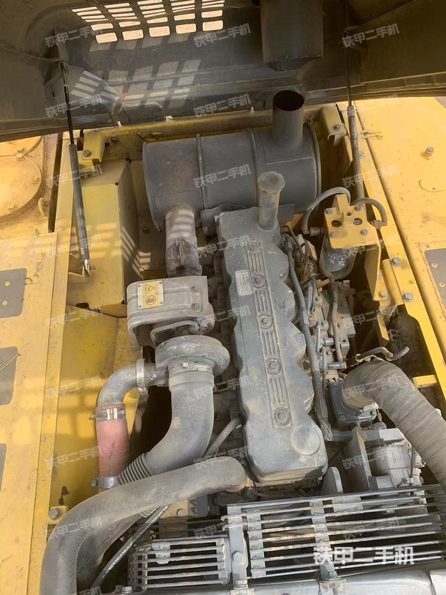 發(fā)動(dòng)機(jī)整體俯視(整機(jī)外觀) 發(fā)動(dòng)機(jī)整體俯視(整機(jī)外觀)