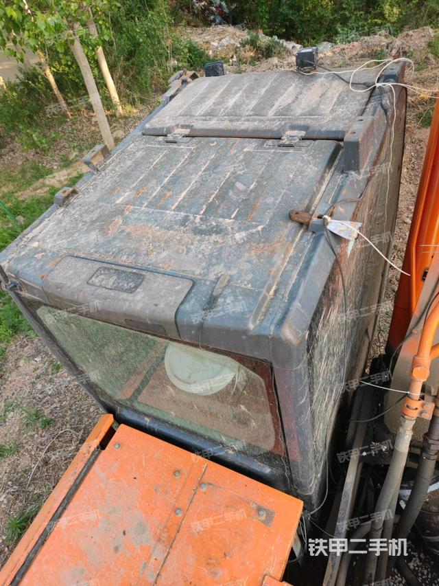 驾驶室顶部俯视(上车部件) 驾驶室顶部俯视(上车部件)