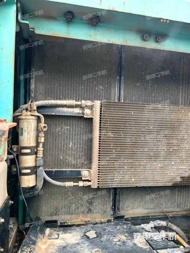 散热器正面(大件舱室) 散热器正面(大件舱室)