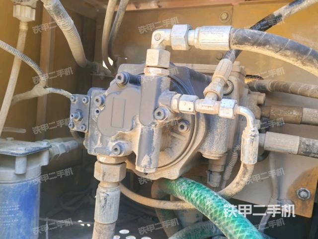 液壓泵斜45?左(大件艙室) 液壓泵斜45?左(大件艙室)