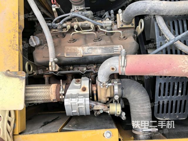 增压器特写(上车部件) 增压器特写(上车部件)