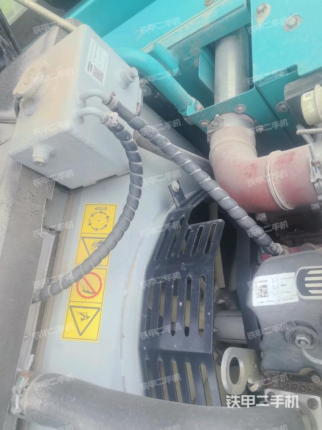 水箱+风扇特写(上车部件) 水箱+风扇特写(上车部件)