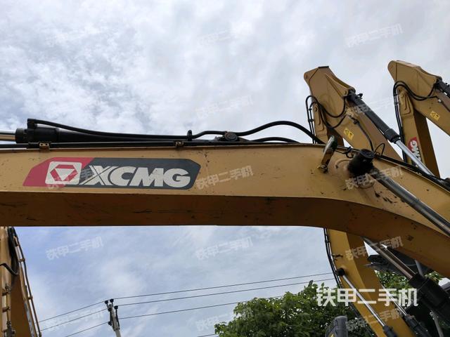 大臂油缸整體?豎拍(工作和回轉(zhuǎn)裝置) 大臂油缸整體?豎拍(工作和回轉(zhuǎn)裝置)