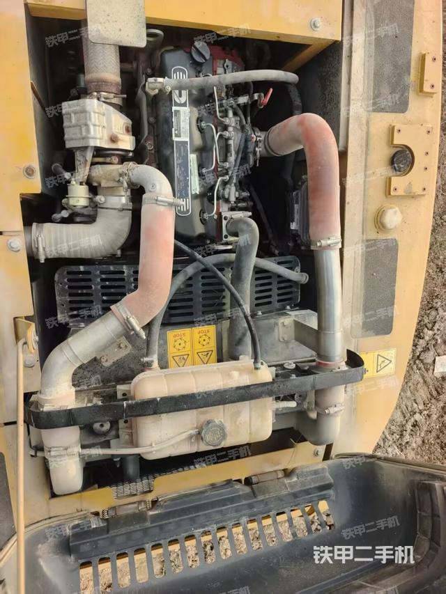 發(fā)動機整體俯視(整機外觀) 發(fā)動機整體俯視(整機外觀)