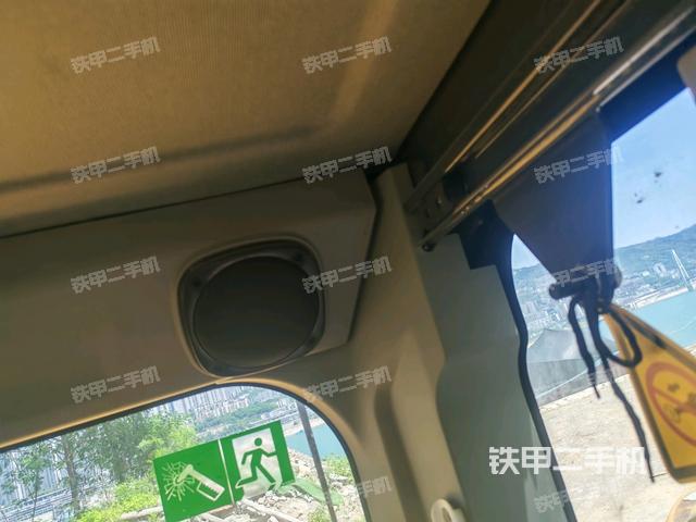 右側(cè)玻璃角標(biāo)(駕駛室部分) 右側(cè)玻璃角標(biāo)(駕駛室部分)