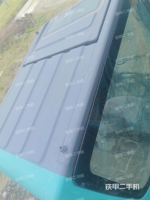 驾驶室顶部俯视(上车部件) 驾驶室顶部俯视(上车部件)